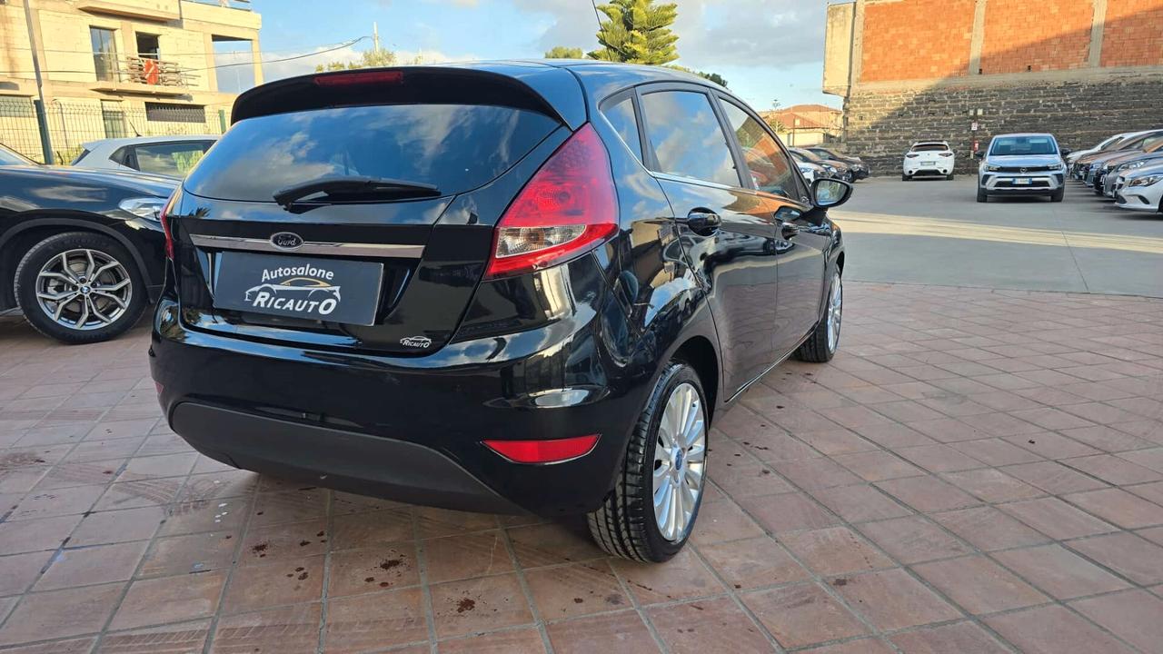 Ford Fiesta 1.4 TDCi 68CV 5 porte Titanium