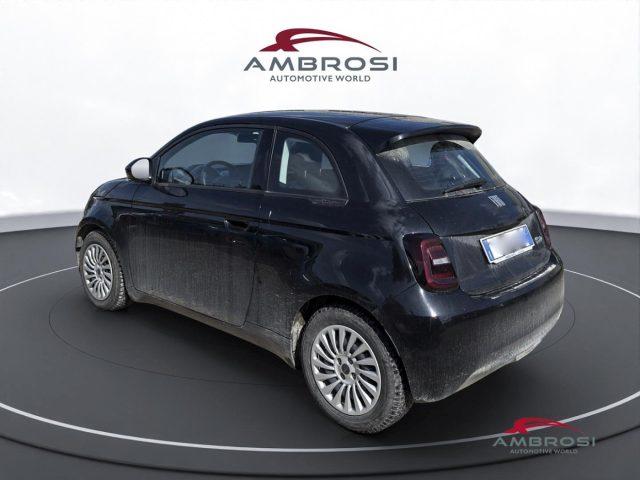 FIAT 500 500e 42 kWh