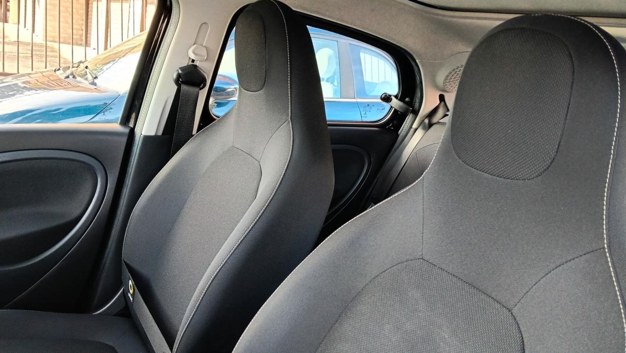 SMART FORFOUR 0.9 BENZ-TETTO-NAVI