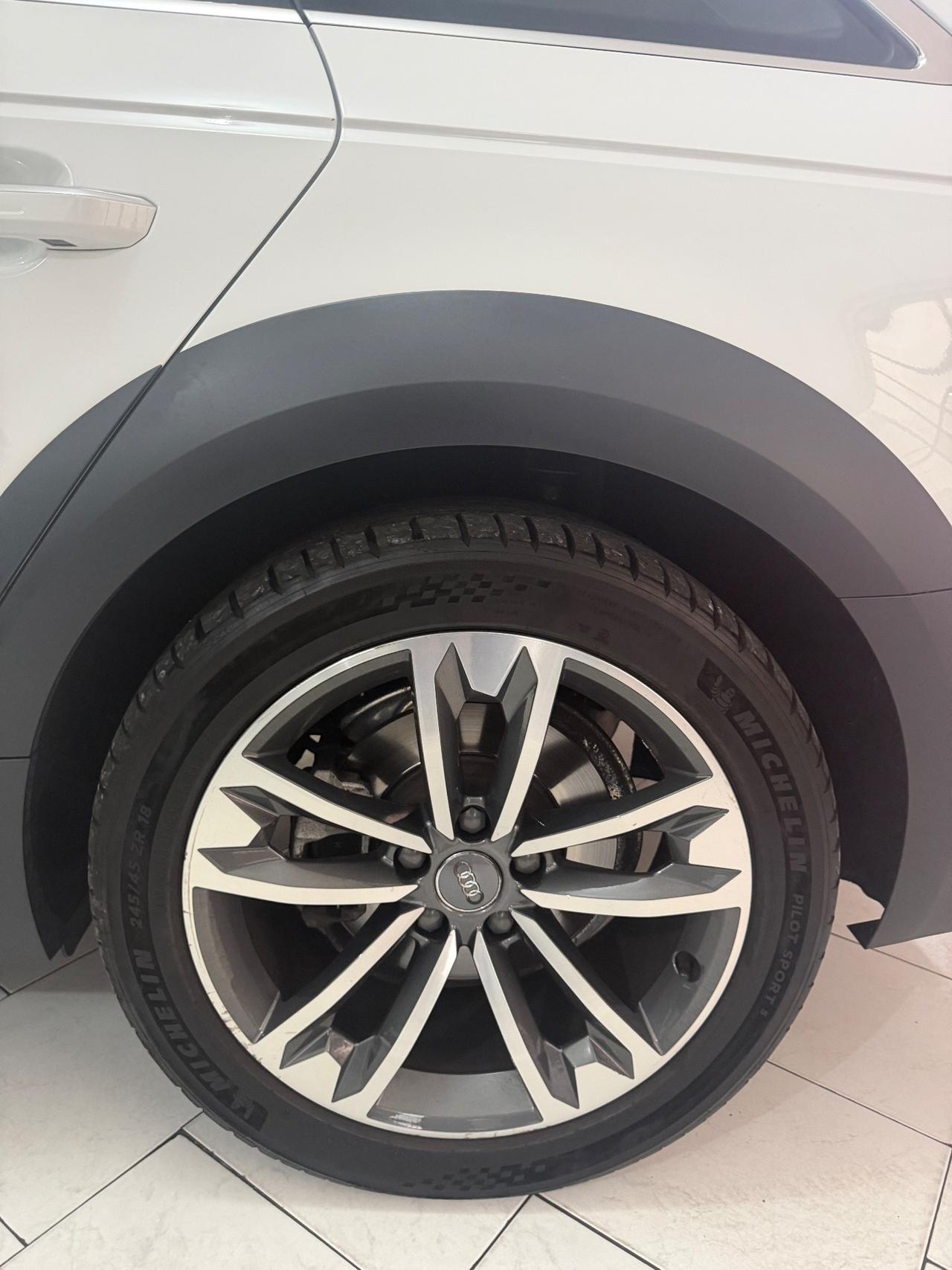 Audi A4 allroad 2.0 TDI Business Evolution Plus