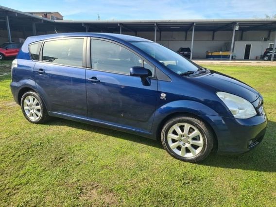 TOYOTA Corolla Verso 2.0 16V D-4D Sol 7 POSTI