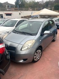 Toyota Yaris 1.0 5 porte Sol