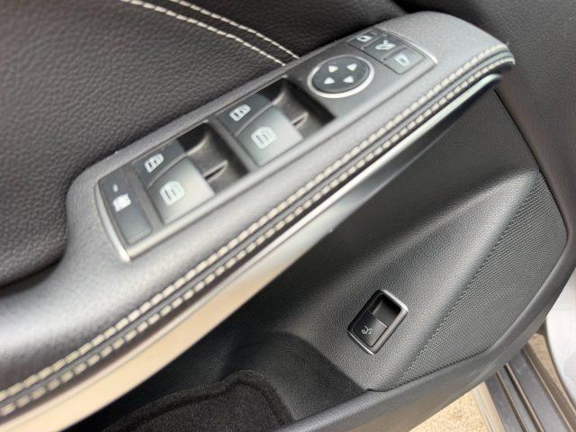 MERCEDES-BENZ CLA 200 S.W. Automatic Sport
