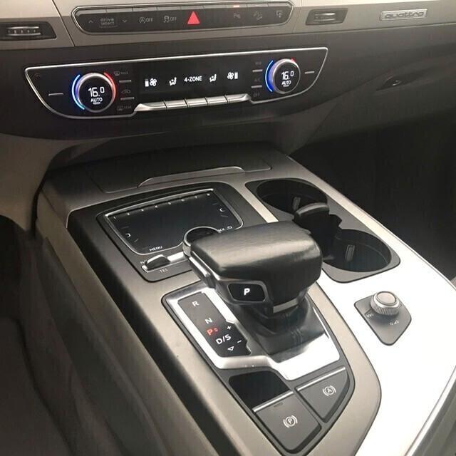 Audi Q7 3.0 TDI S-LINE quattro tiptronic 12/2017