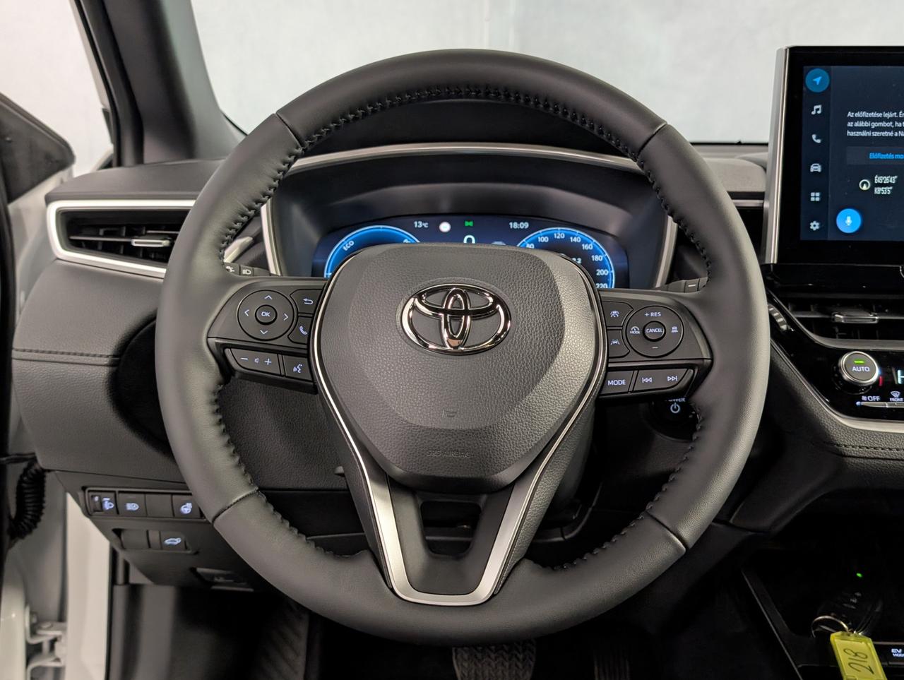 Toyota 1.8 Hybrid 140cv e-cvt Icon Style