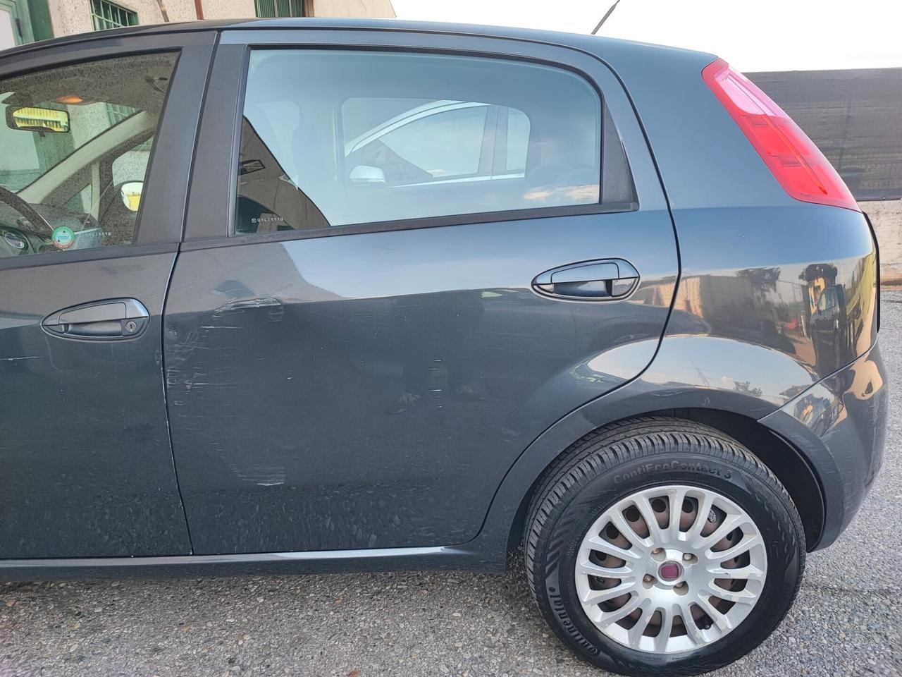 Fiat Grande Punto 1.4 BENZINA METANO UNICO PROPRIETARIO 2009