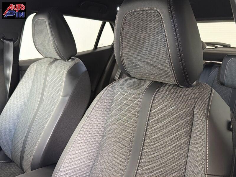 Peugeot 2008 PureTech 100 Allure S/S