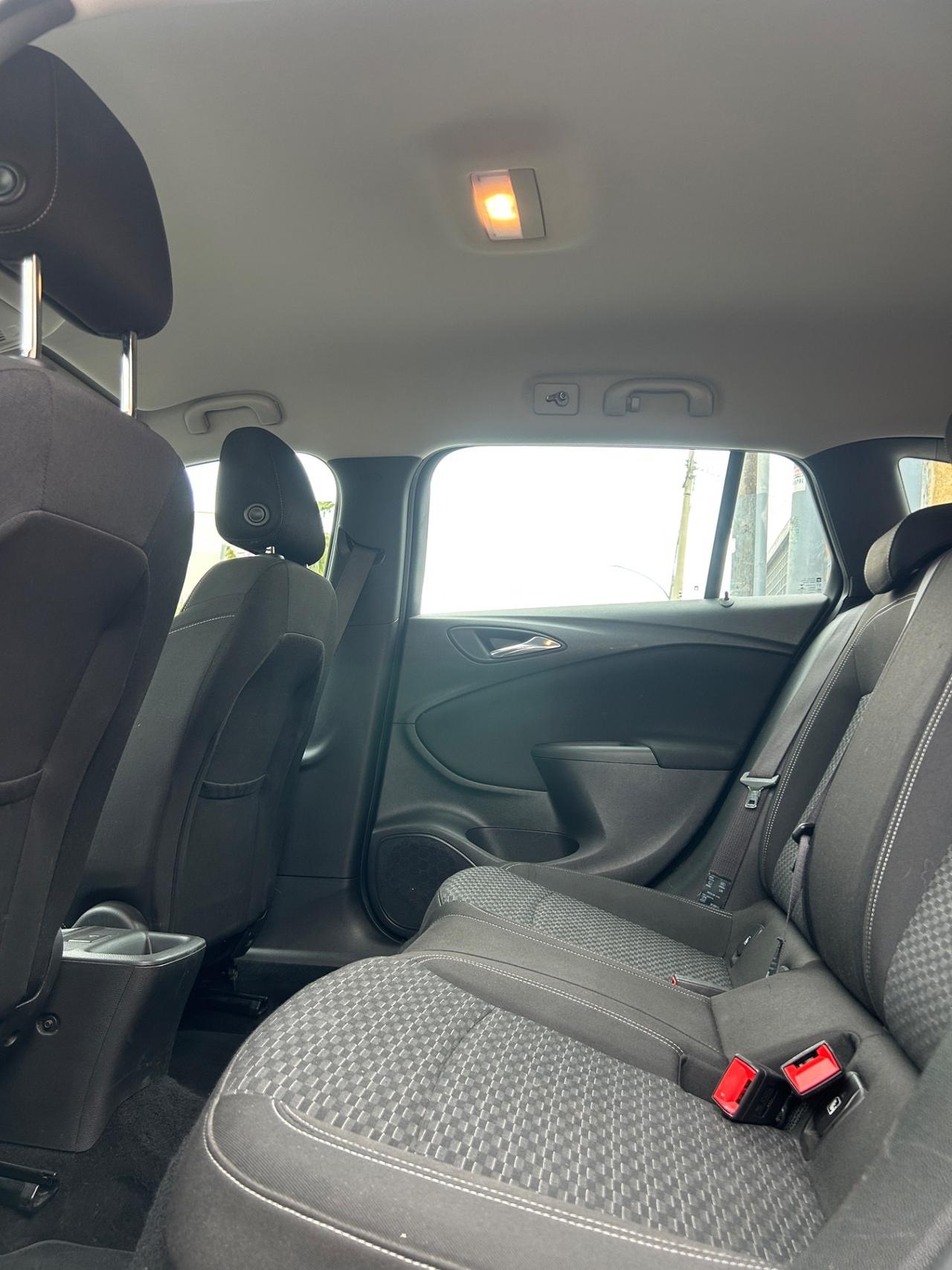 Opel Astra 1.6 110 CV 5 porte-2019/NAVI