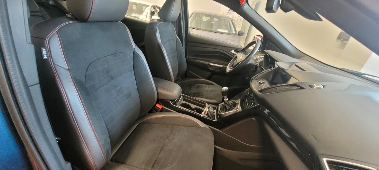 Ford Kuga 1.5 TDCI 120 CV S&S 2WD ST-Line