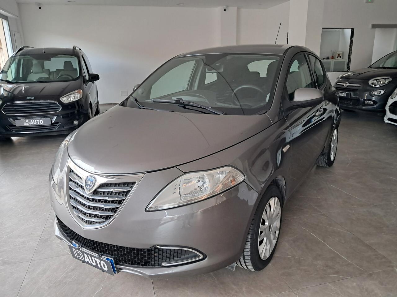 Lancia Ypsilon 1.2 69 CV 5 porte