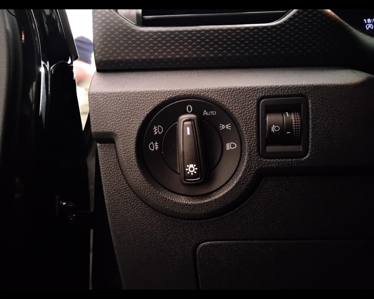 VOLKSWAGEN T-Cross 2019 - T-Cross 1.0 tsi Style 110cv