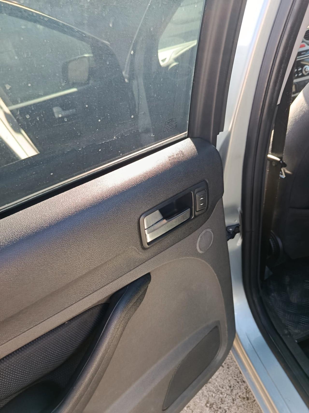 Ford Focus C-Max 1.6 TDCi (110CV)