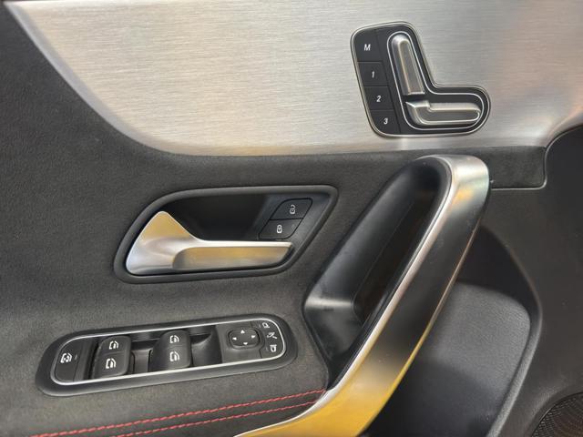 MERCEDES-BENZ A 35 AMG 4Matic