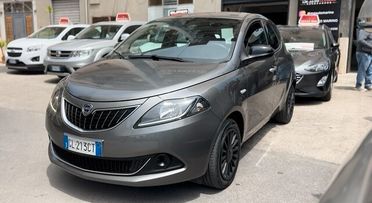 LANCIA YPSILON - ANNO 2022 - Cc 1.0 - Cv 70
