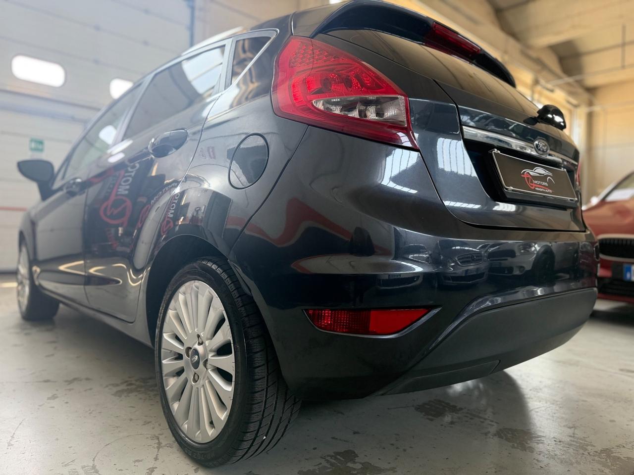 Ford Fiesta 1.2 82 CV 5 porte Titanium NEOPATENTATI