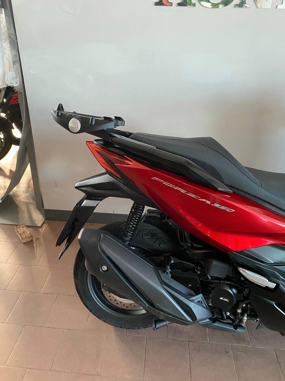 Honda Forza 350