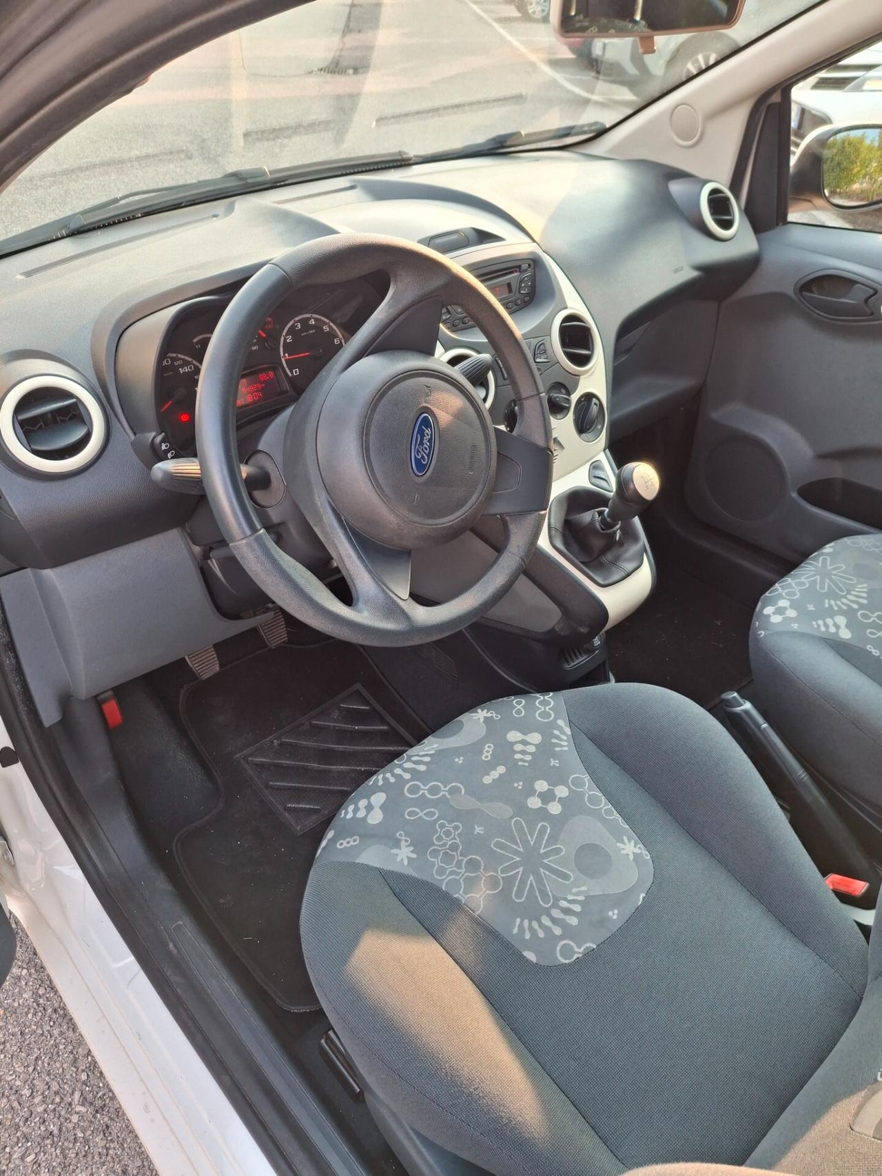 Ford Ka Ka+ 1.2 8V 69CV Titanium 2015 neopatentati