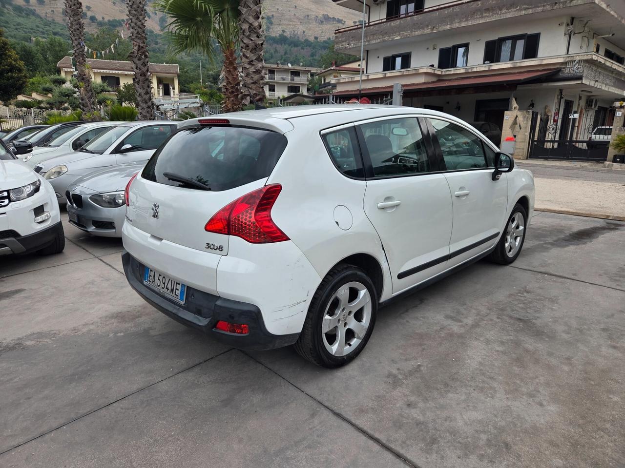Peugeot 3008 1.6 HDi 110CV cambio robotizzato - TAGLIANDATA
