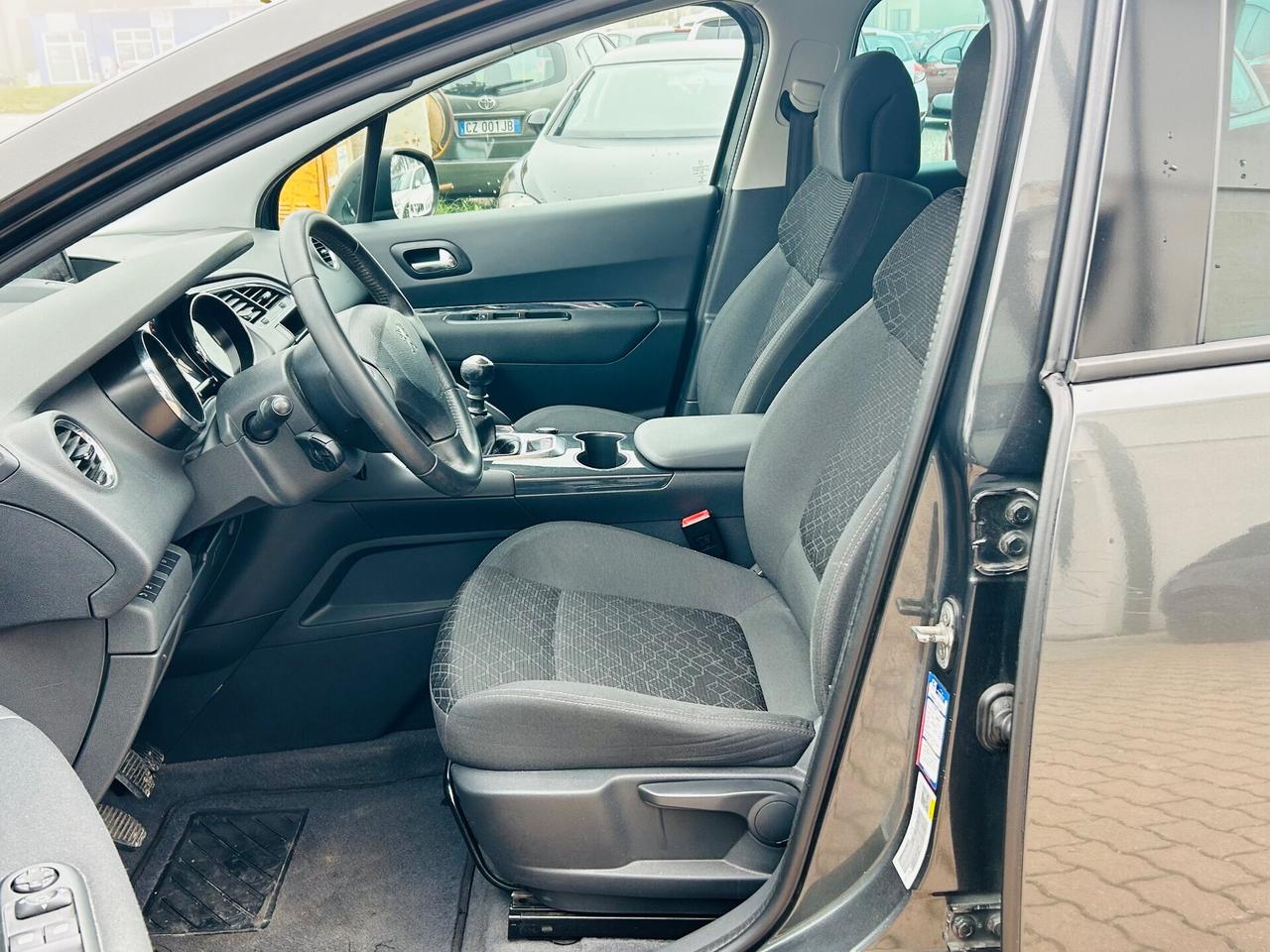 Peugeot 3008 BlueHDi 120 SeS Crossway