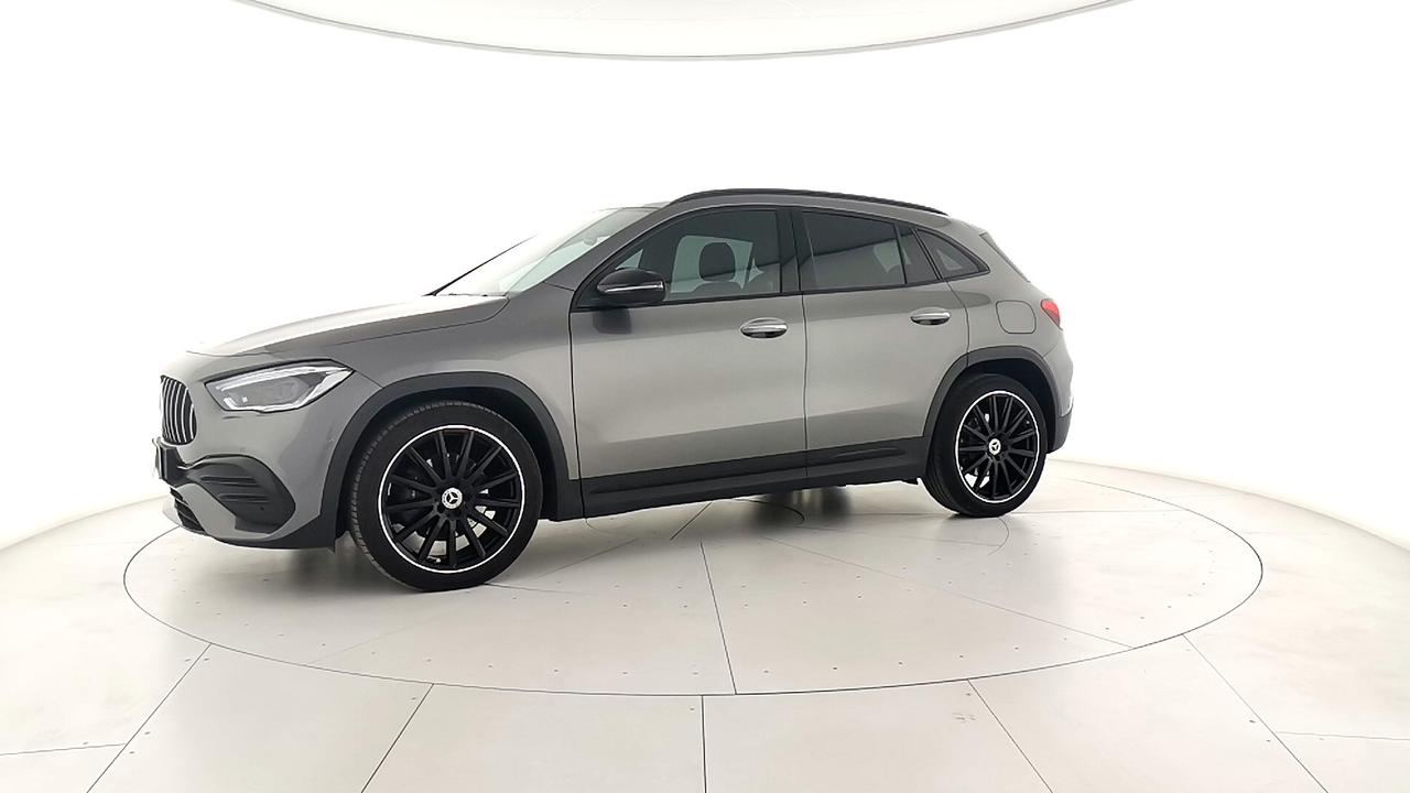 Mercedes-Benz GLA-H247 2020 - GLA 220 d Premium 4matic auto