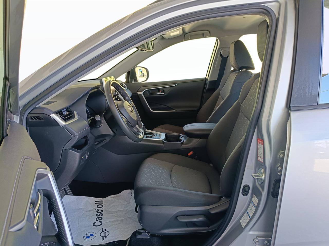 TOYOTA 2.5 vvt-ie h Adventure awd-i 222cv e-cvt