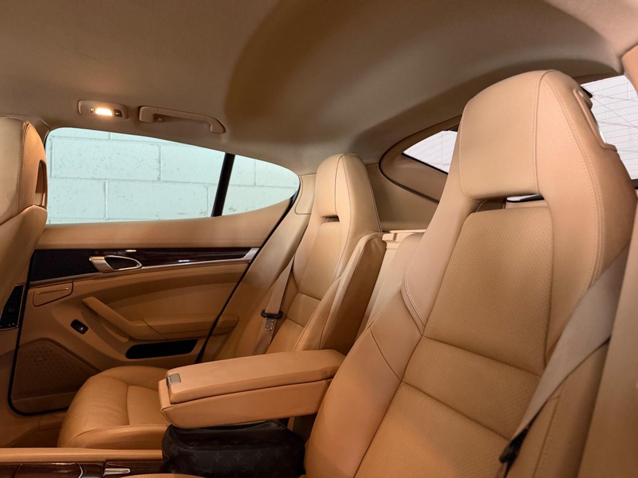 Porsche Panamera 4.8 4S