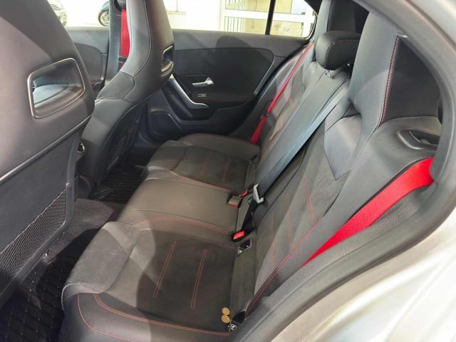 MERCEDES-BENZ A 35 AMG 4Matic