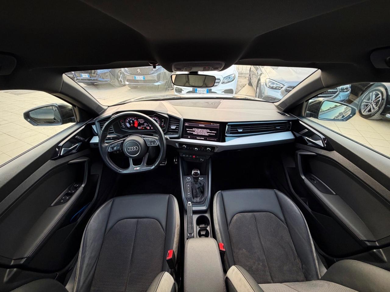 Audi A1 SPB 40 TFSI S tronic Identity Black Garanzia 12 Mesi