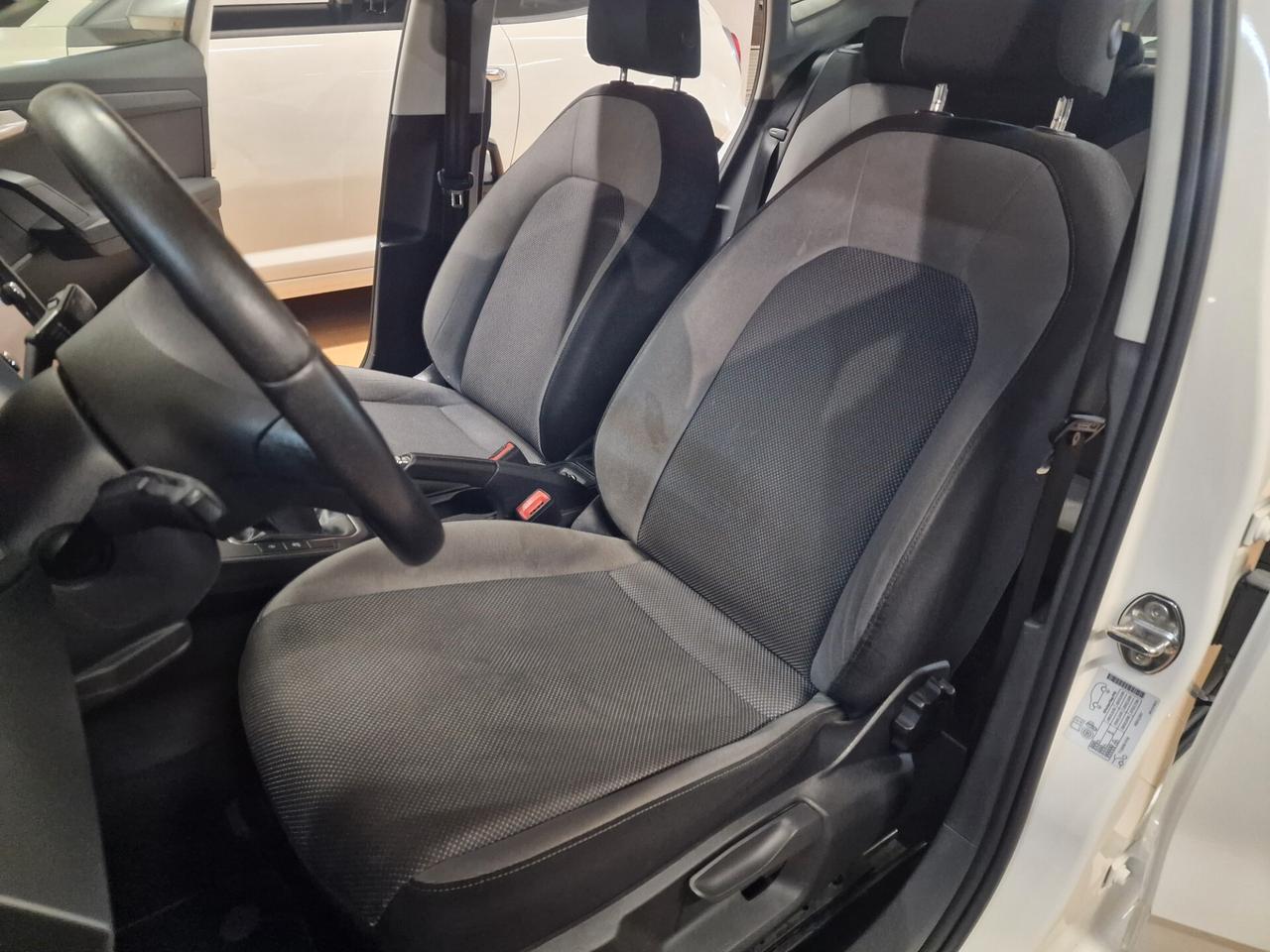 Seat Ibiza 1.0 TGI 5 porte FR, ok neopatentati