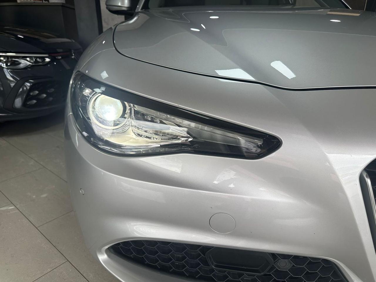 Alfa Romeo Giulia Executive 2.2 #6808