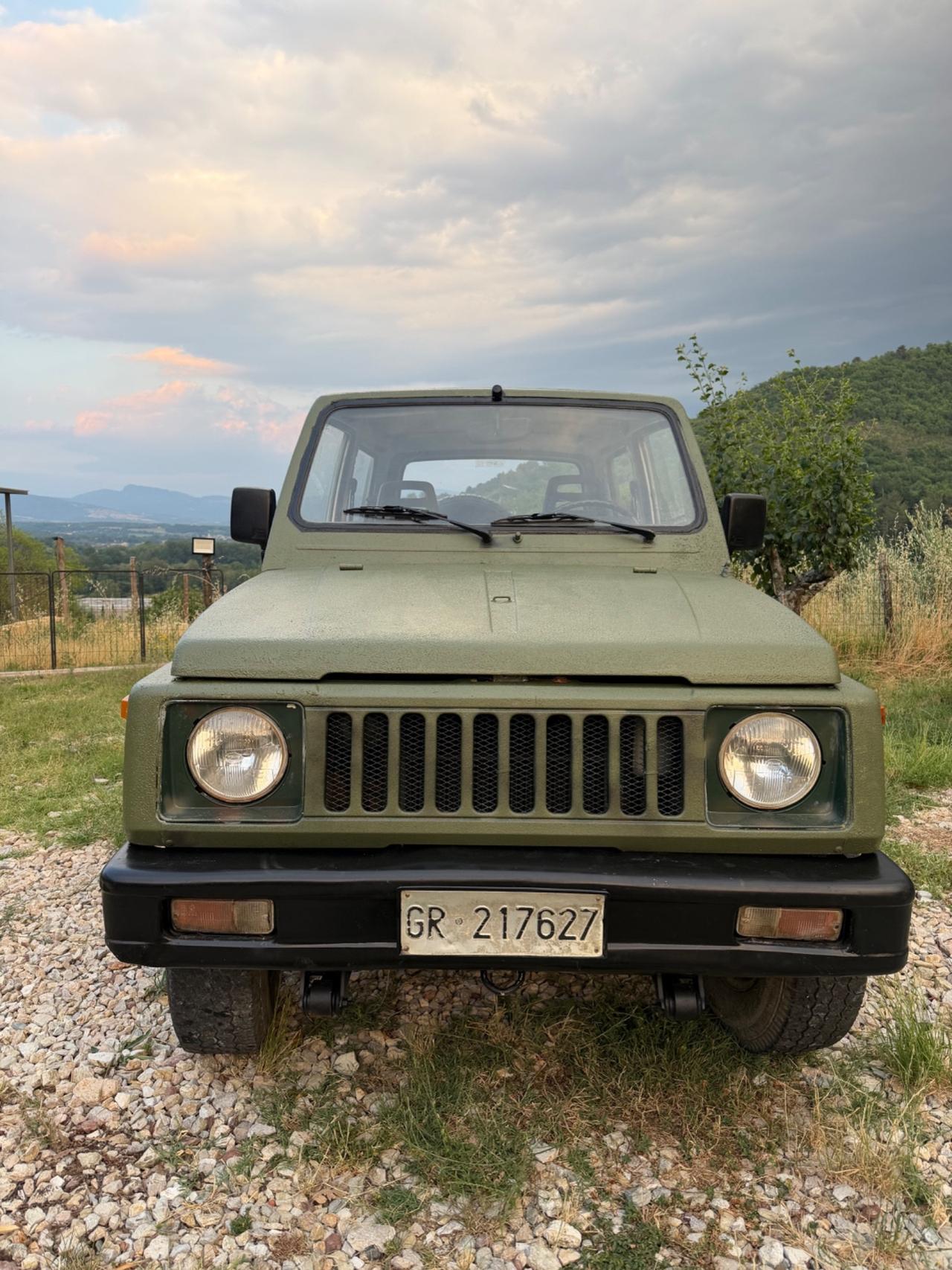 Suzuki SJ 410 SJ413 Berlina Sport