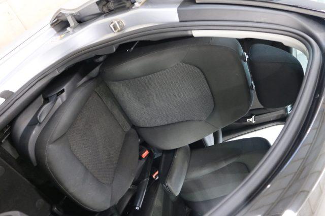 AUDI A1 1.0 TFSI ultra S tronic Metal plus