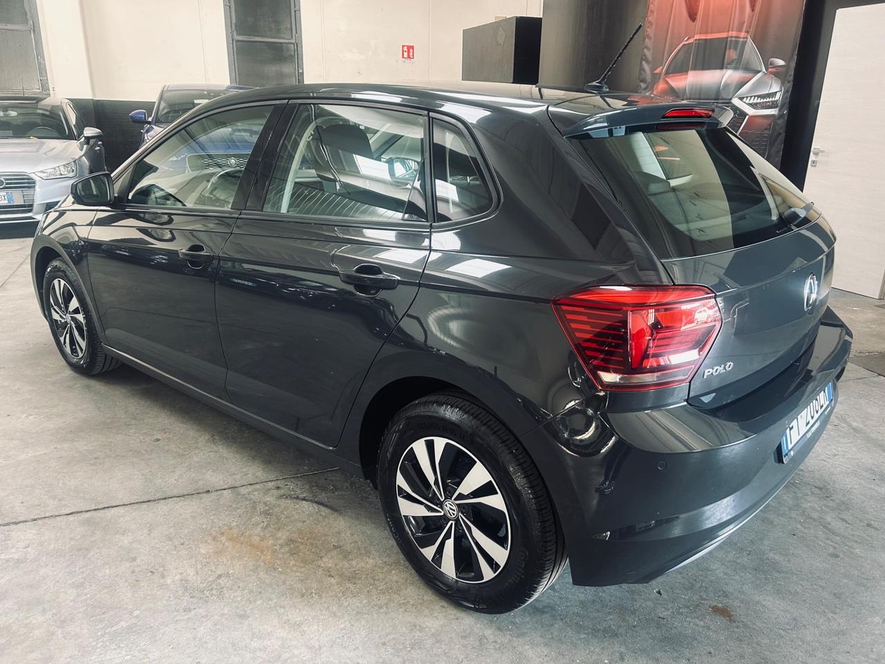 VW Polo 1000cc benzina x neopatentati 119000 km