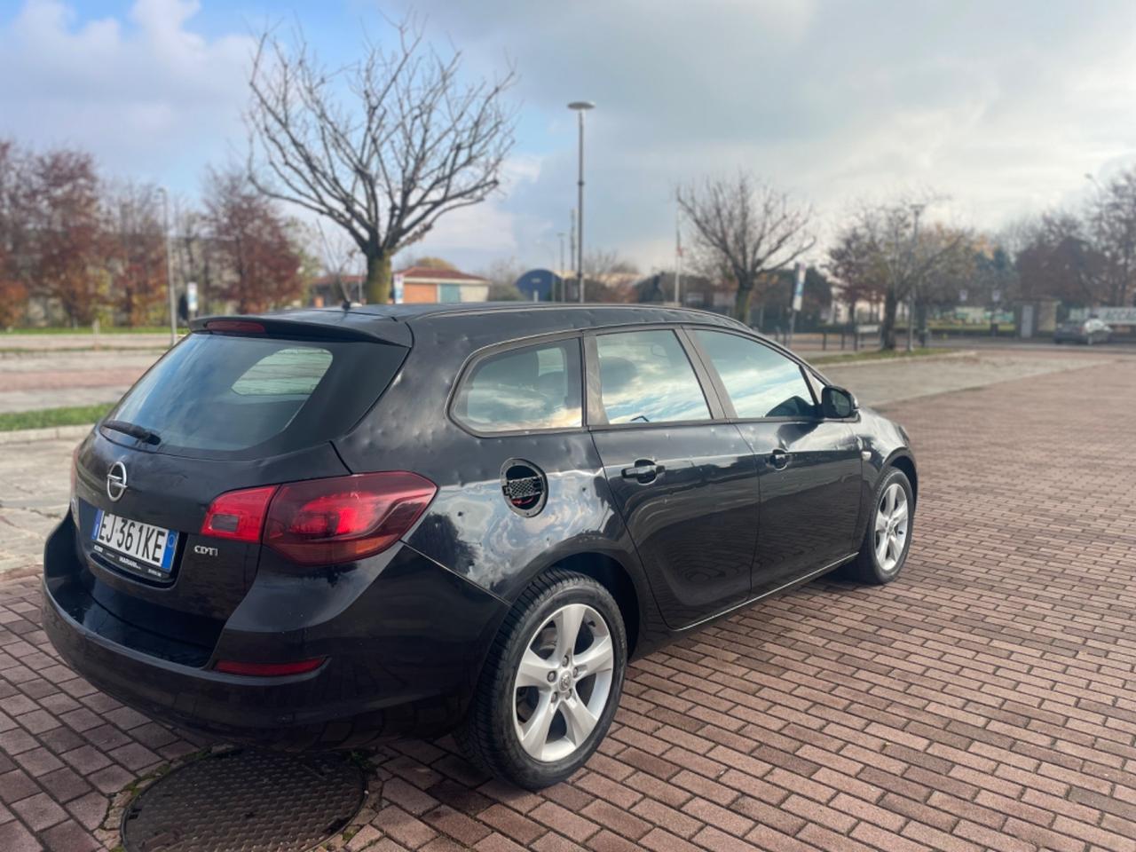 Opel Astra 1.7 CDTI 110CV Sports Tourer Cosmo