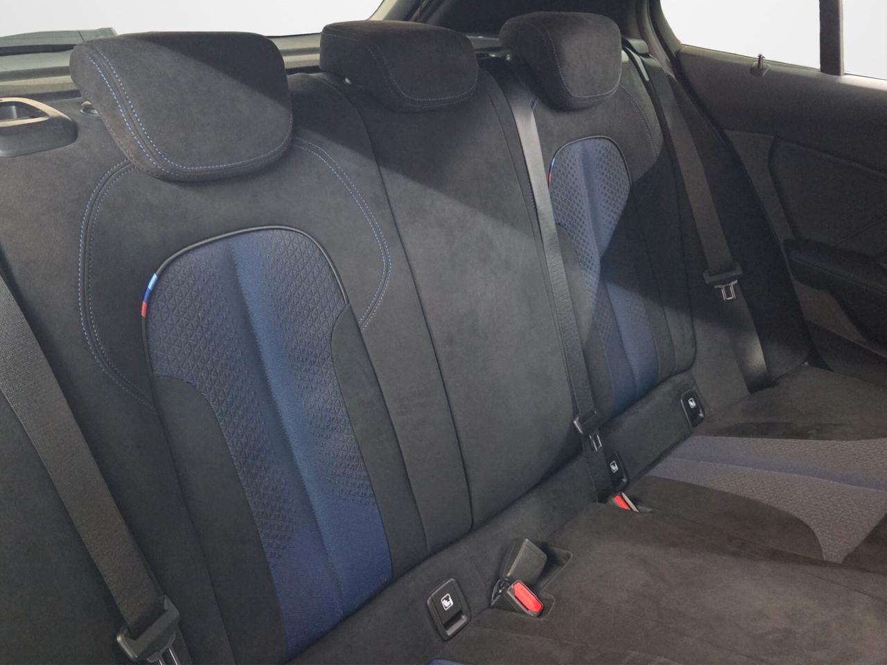 Bmw 118 118i 5p. Msport