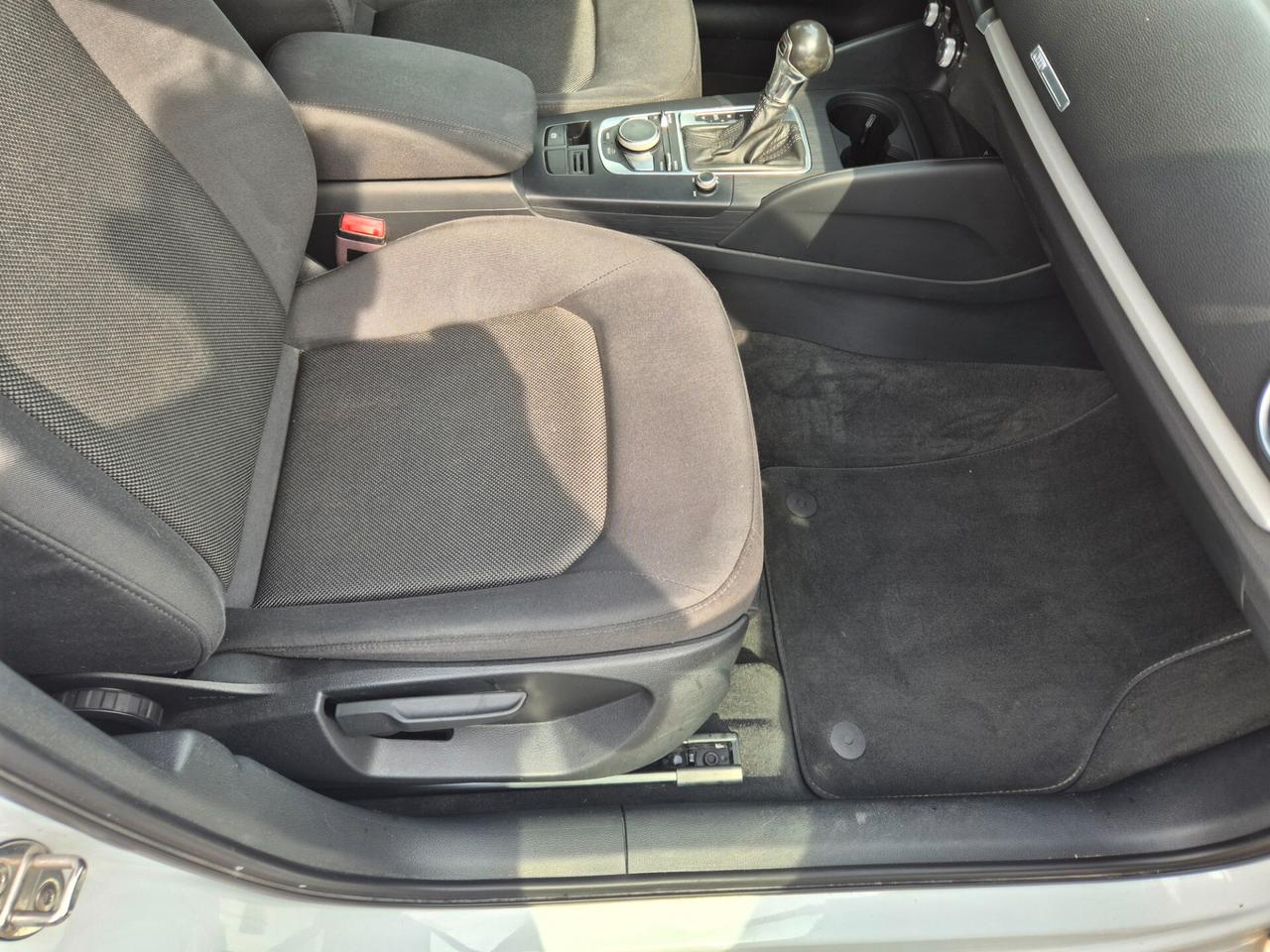 Audi A3 SPB 1.6 TDI S tronic Sport