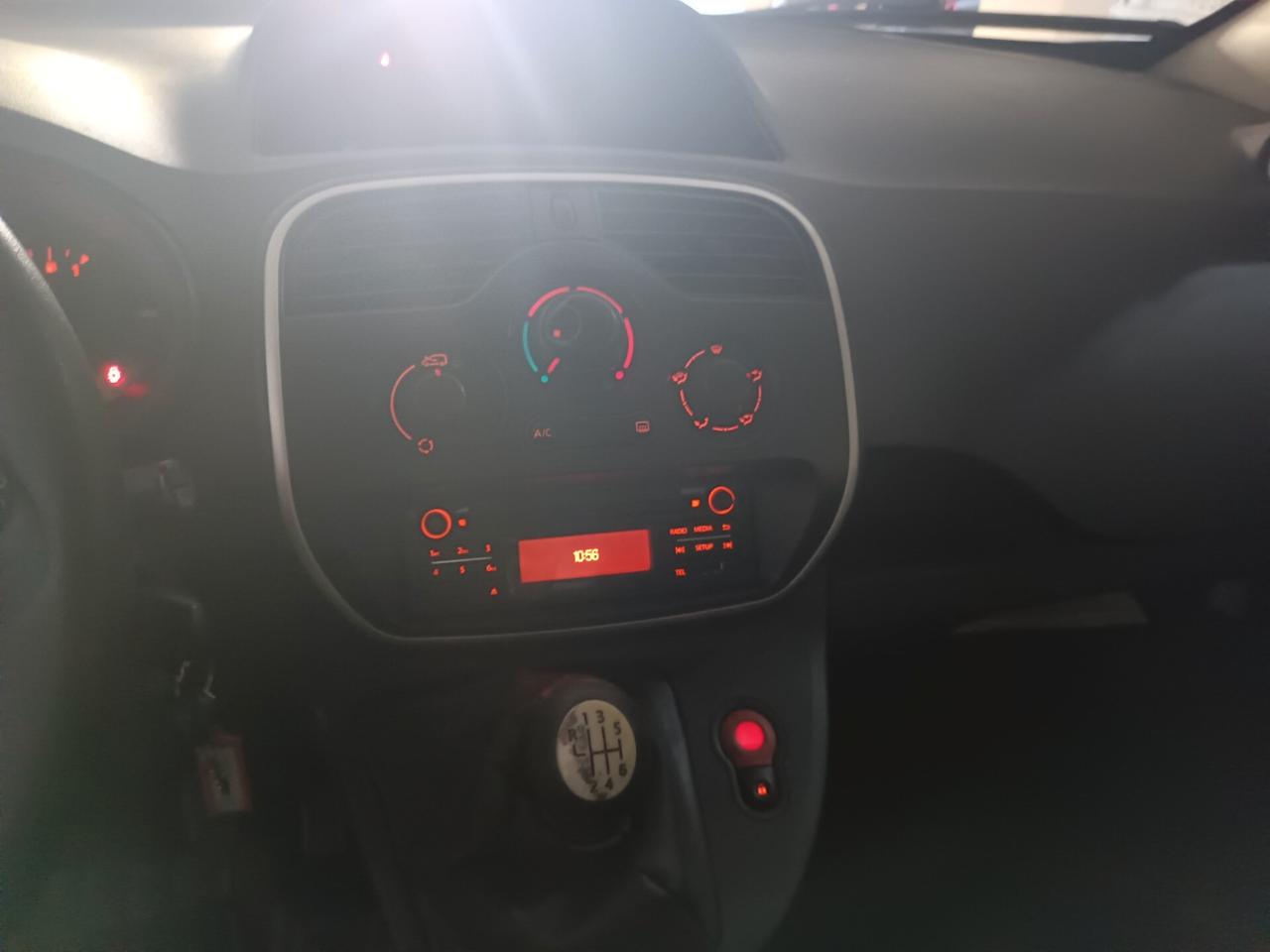 Nissan NV250 1.5 dCi 115CV PC Van