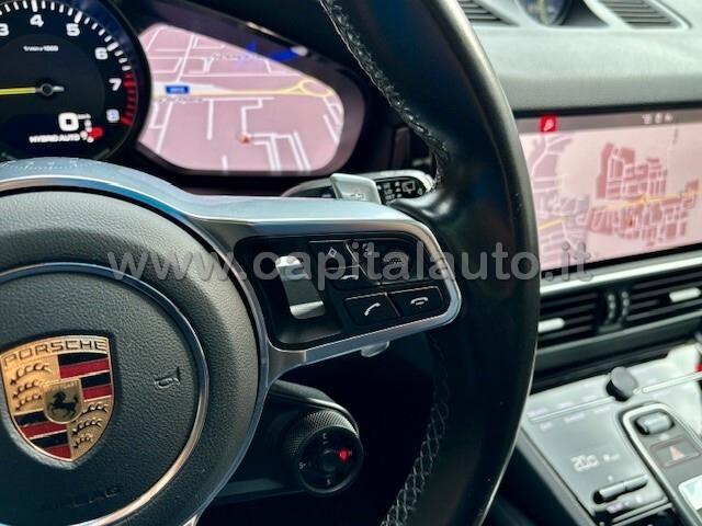 Porsche Cayenne 3.0 V6 E-Hybrid Tiptronic