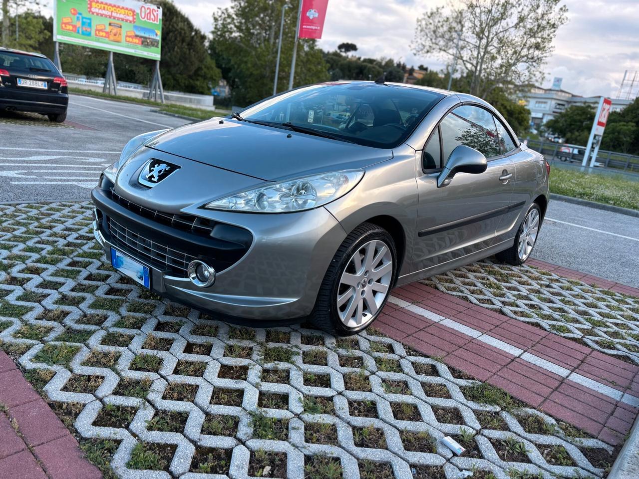Peugeot 207 1.6 HDi 110CV CABRIO OK NEOPATENTATI