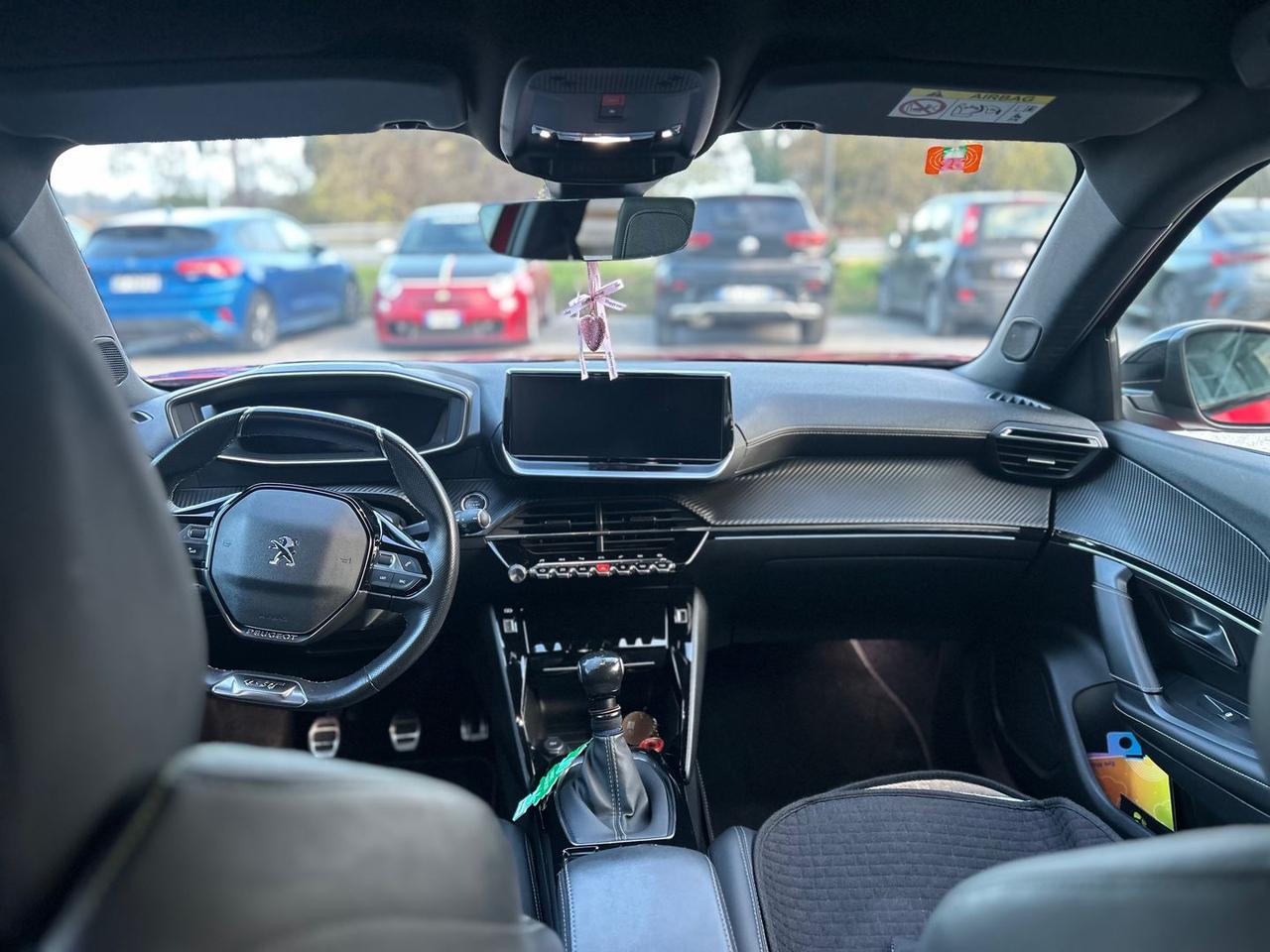 Peugeot 2008 GT 1.5 Blue HDI 110 #7750