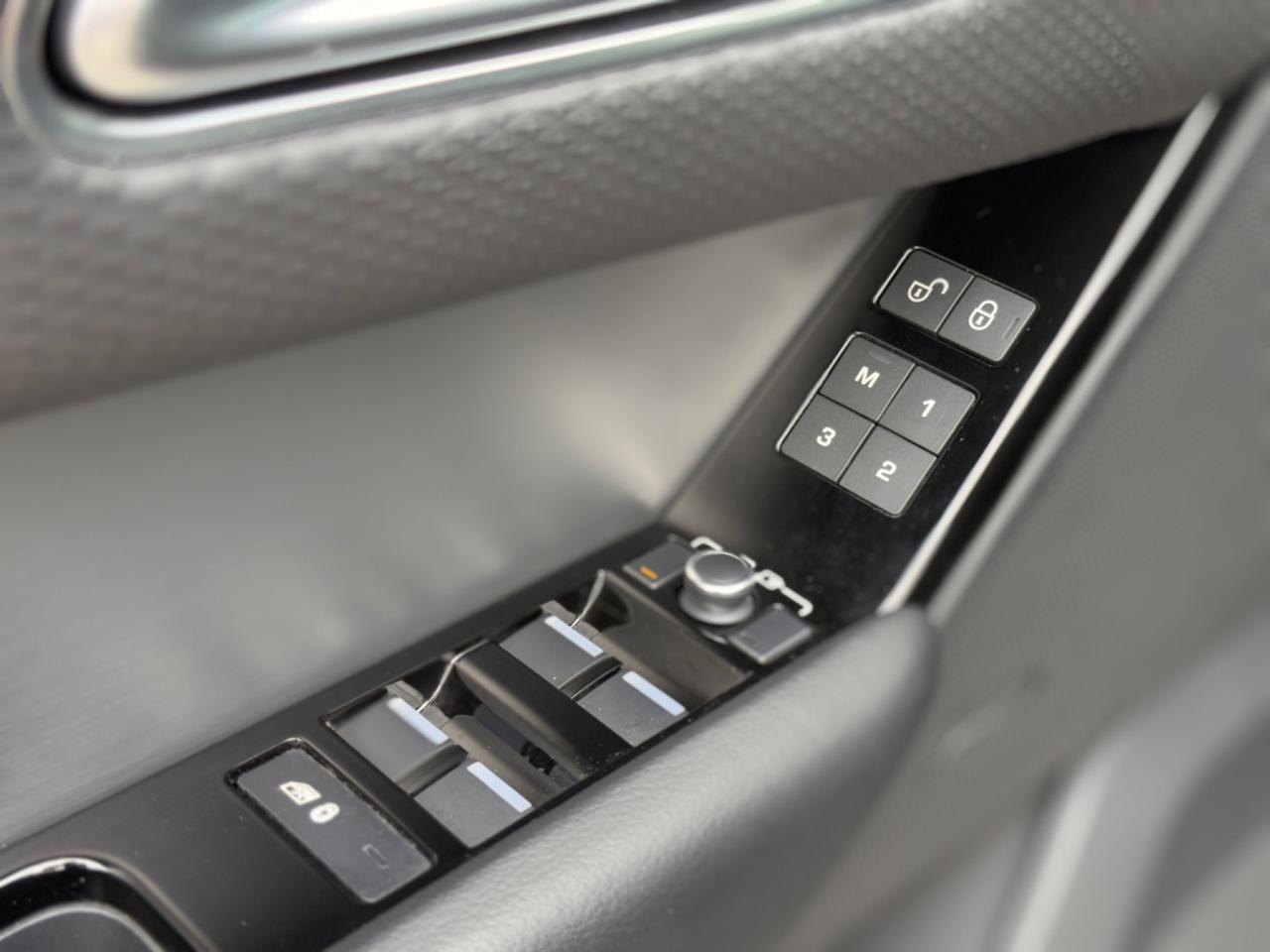 Land Rover Range Rover Velar 2.0d i4 R-Dynamic S 240cv auto my20