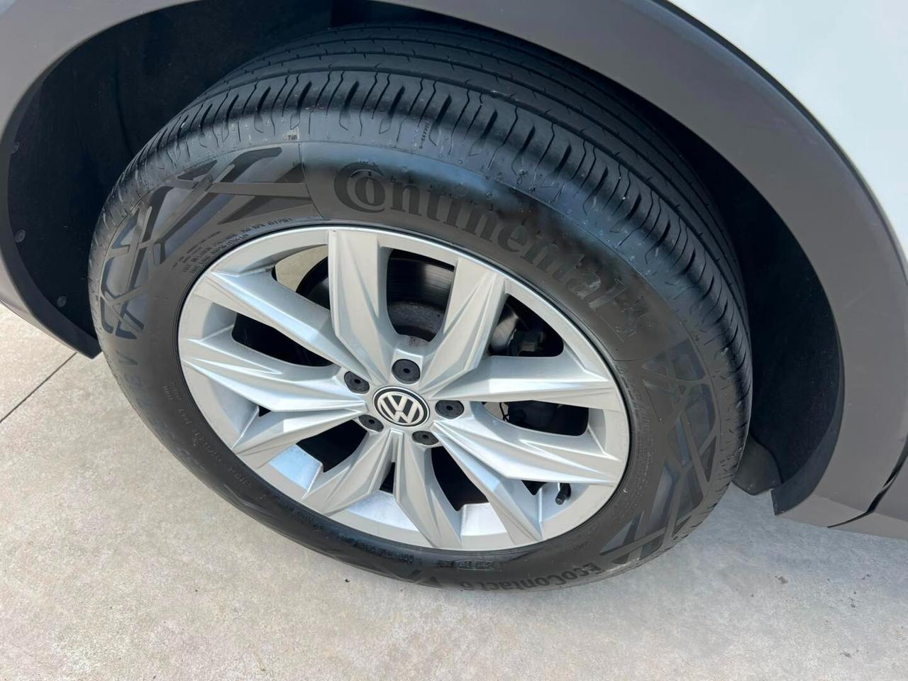 Volkswagen Tiguan 1.6 TDI 116Cv 6M -STYLE-NAVI