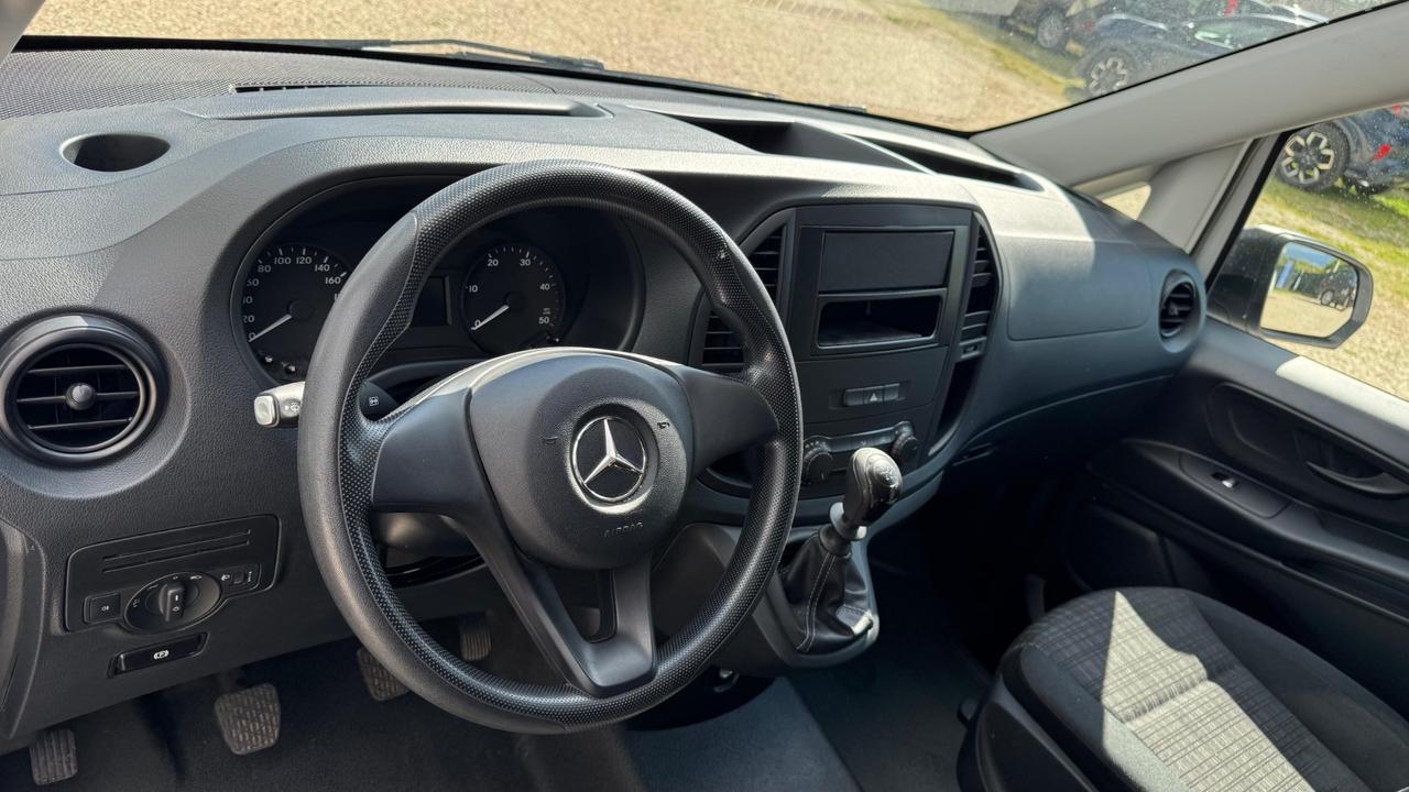 Mercedes-benz V 220 d Sport Long
