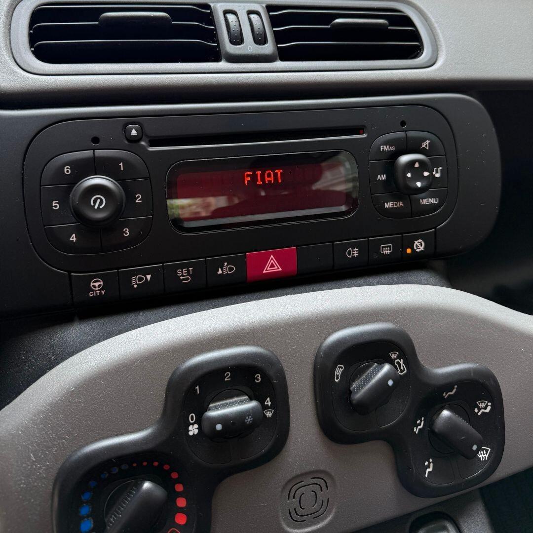 Fiat Panda **CAMBIO AUTOMATICO**