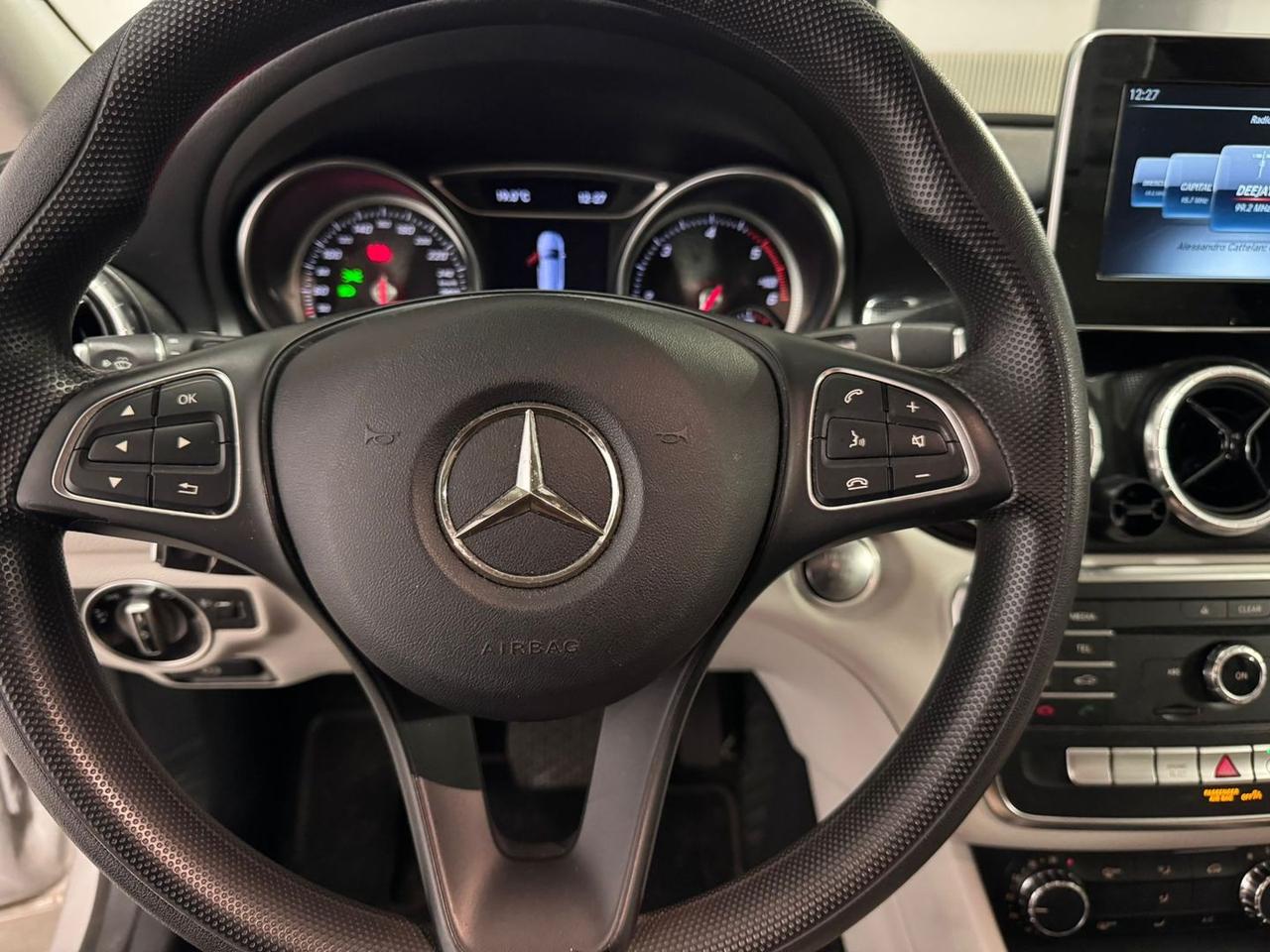 Mercedes-Benz CLA 220 Business