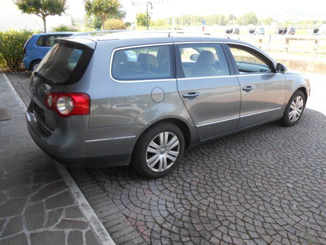 VOLKSWAGEN Passat 2.0 16V TDI 4mot. Var. Highline Export