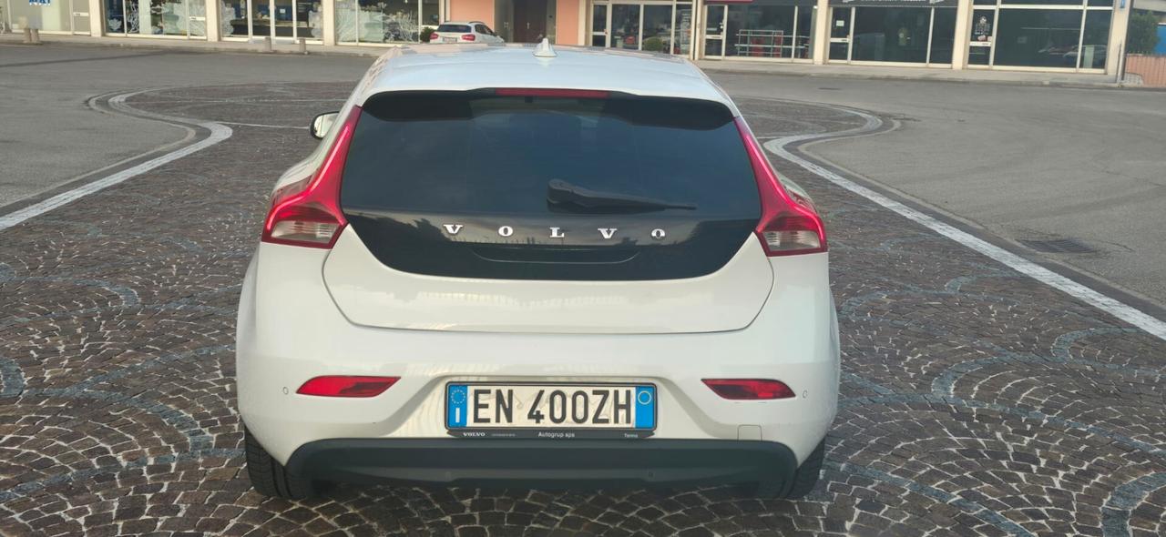 Volvo V40 D4 Summum