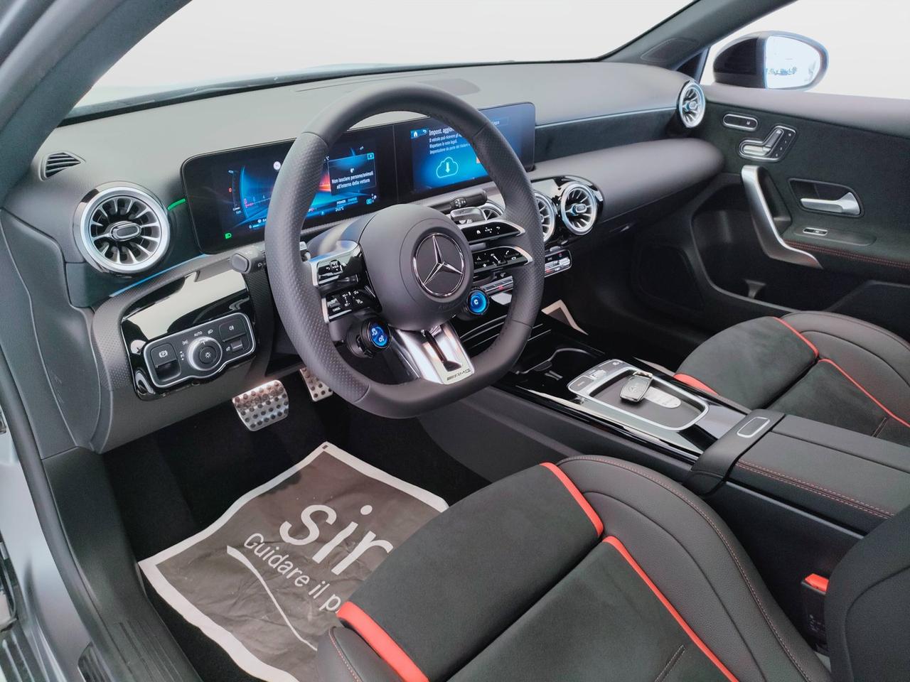 Mercedes-Benz Classe A - W177 2023 - Mercedes-AMG A 35 RACE EDITION
