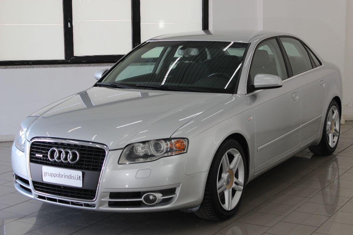 AUDI - A4 - 3.0 TDI quattro S tronic