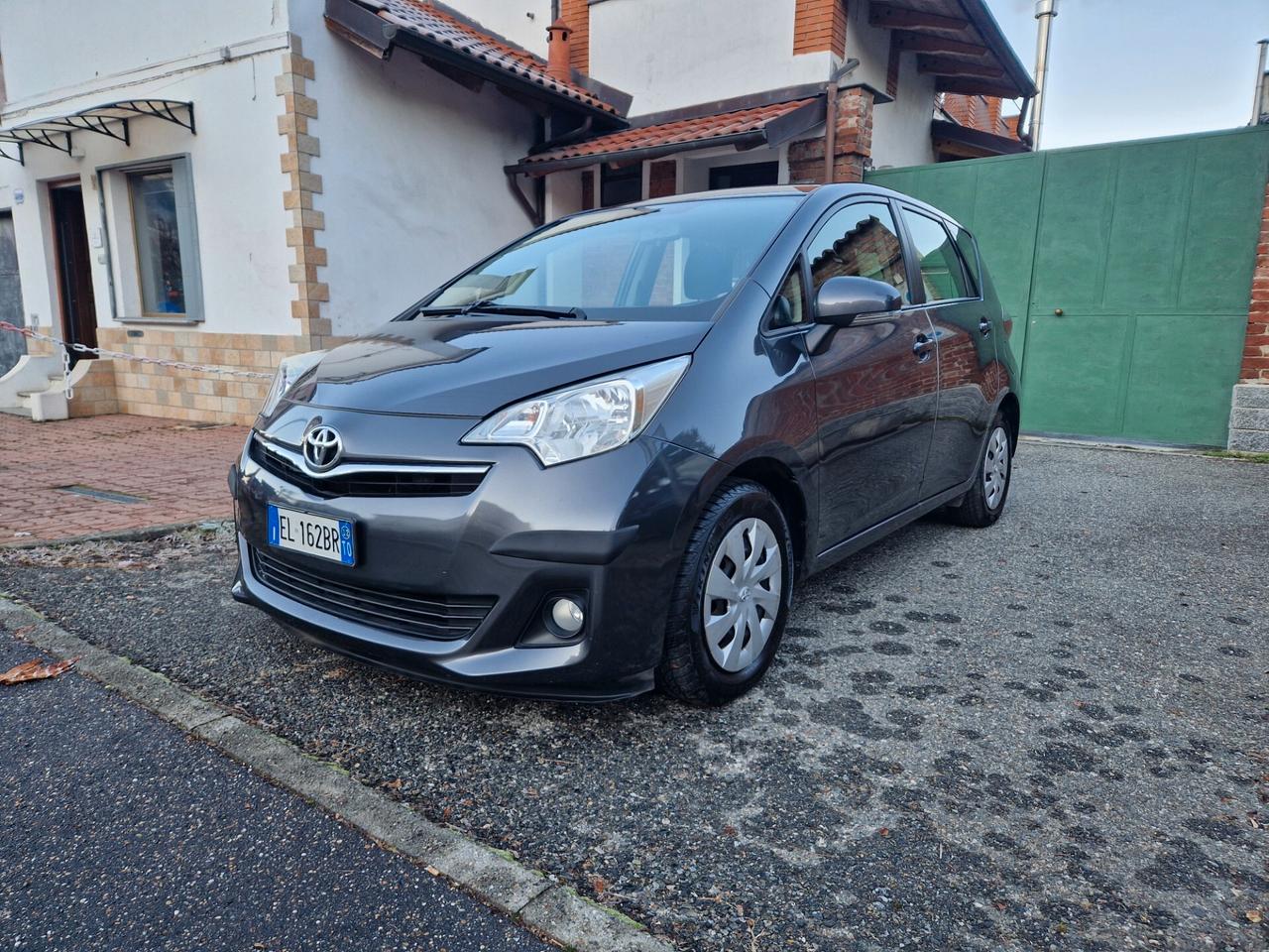 Toyota Verso-S 1.3 100CV "106.800 km" Benzina, Bluetooth, Camera